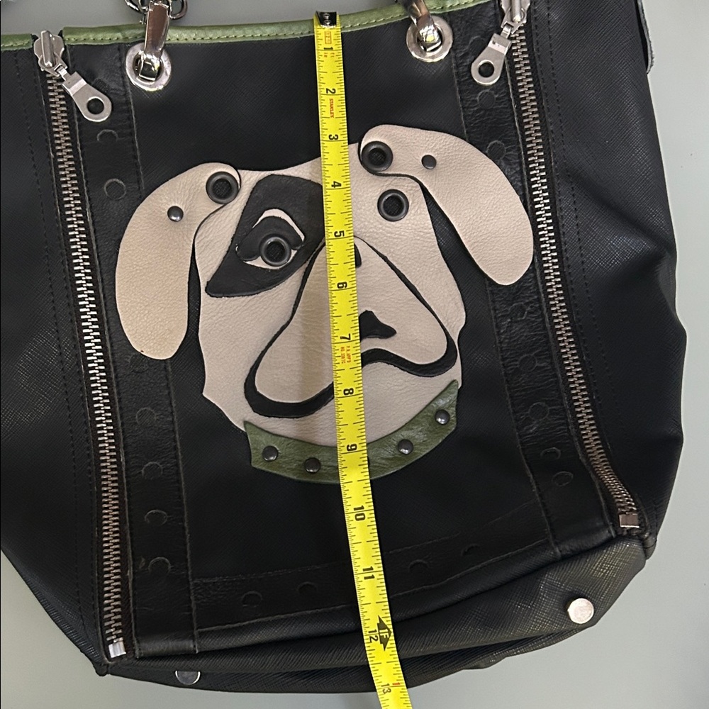 AMAZING 💚🖤  Black and Green Leather Tote with Dog Design! MINT CONDITION‼️ - Picture 14 of 16